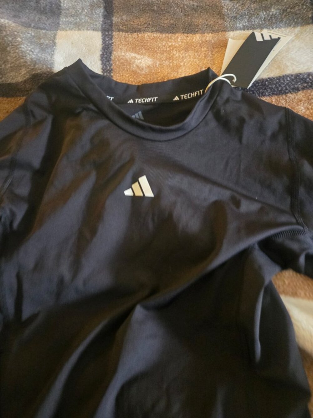 Men's Adidas compression shirt - Picture 2 of 5